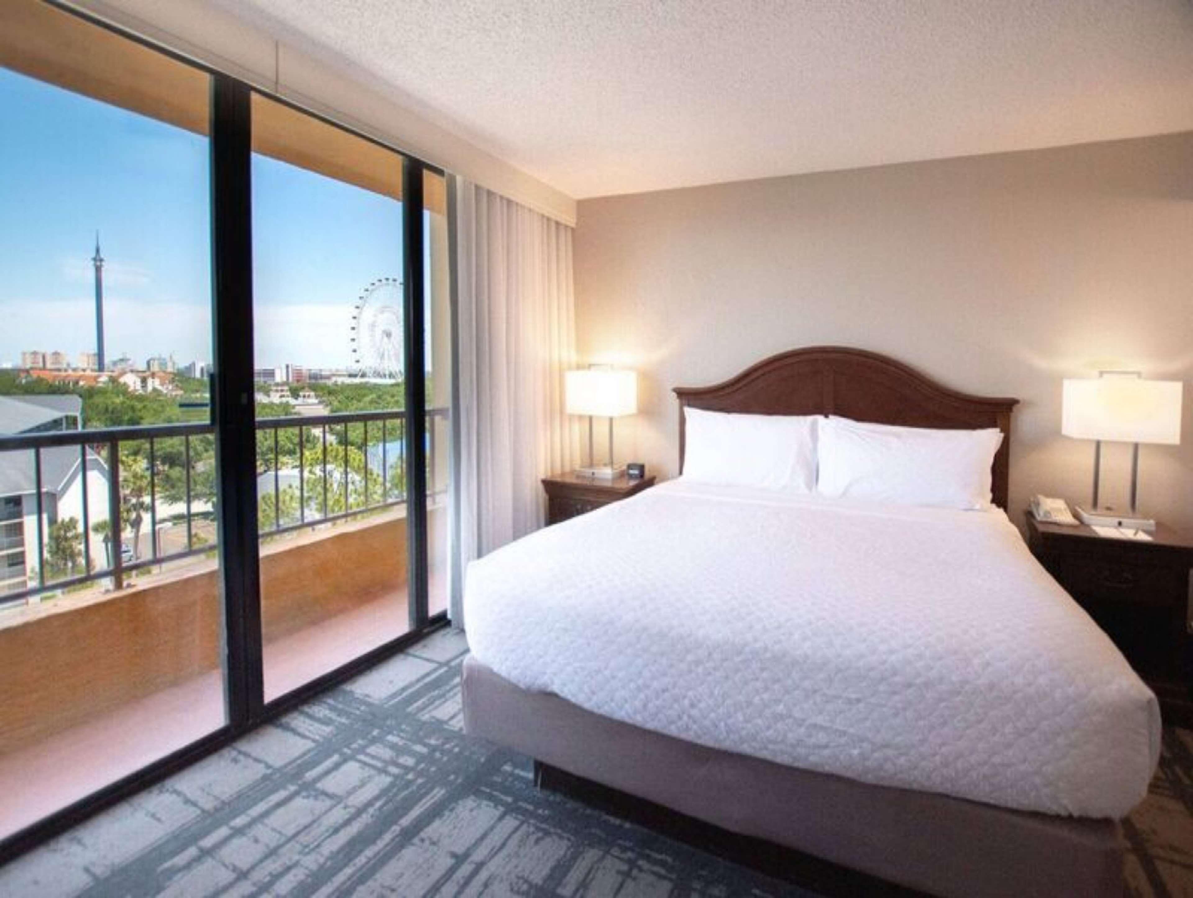 King Suite with Sofa Bed and Balcony,1547400031:JPEG